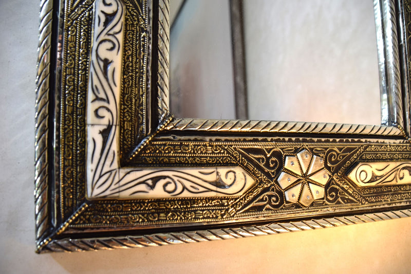Engraved open mirror in Brass and Bone with indigo embellishments