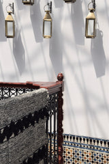 Zanafi Rug in Grey with unique Black accents