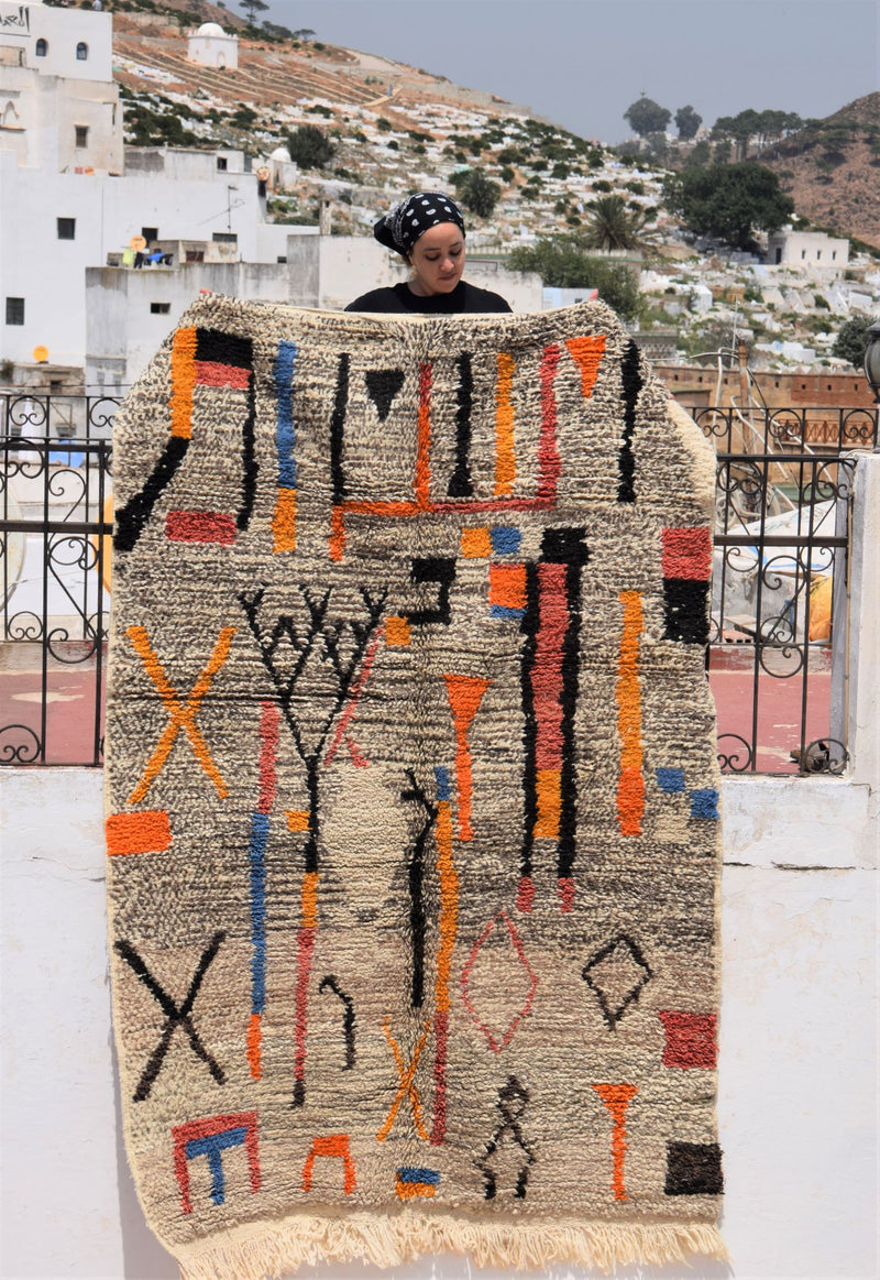 Beni Ouarin rug with an outstanding colorful design